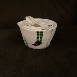 Rae Dunn measuring cups